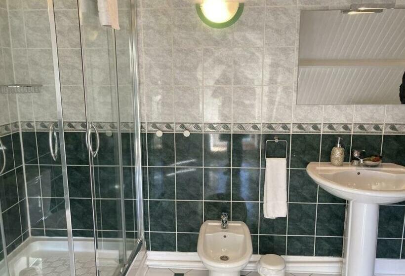 Номер Стандарт Трехместный, Chambres D Hotes   La Marmoire
