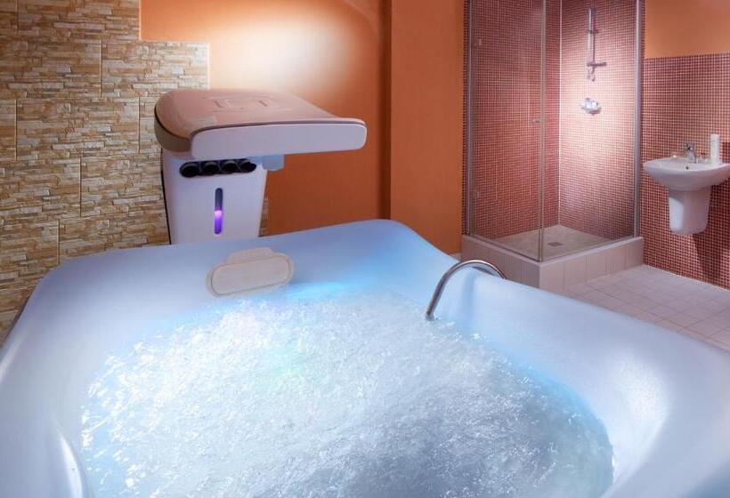 Семейный Номер, Lipno Wellness - Frymburk Hotel Private Family Room