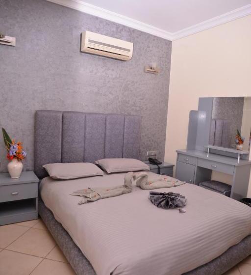 Апартаменты 3 Спальни, Appart Hôtel Founty Beach
