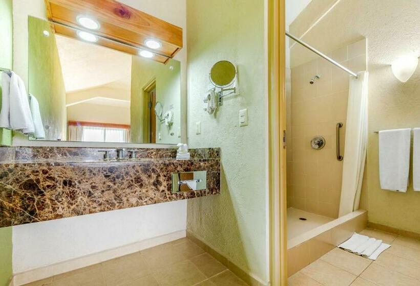 2 Sovrums Svit, Comfort Inn Puerto Vallarta Golfside & Marina