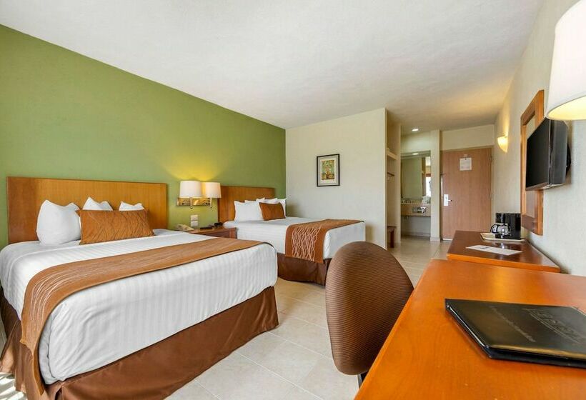 Standardrum 2 Dubbelsängar, Comfort Inn Puerto Vallarta Golfside & Marina