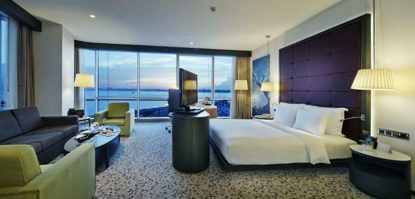 キングサイズベッドのジュニアスイート, Doubletree By Hilton Istanbulmoda