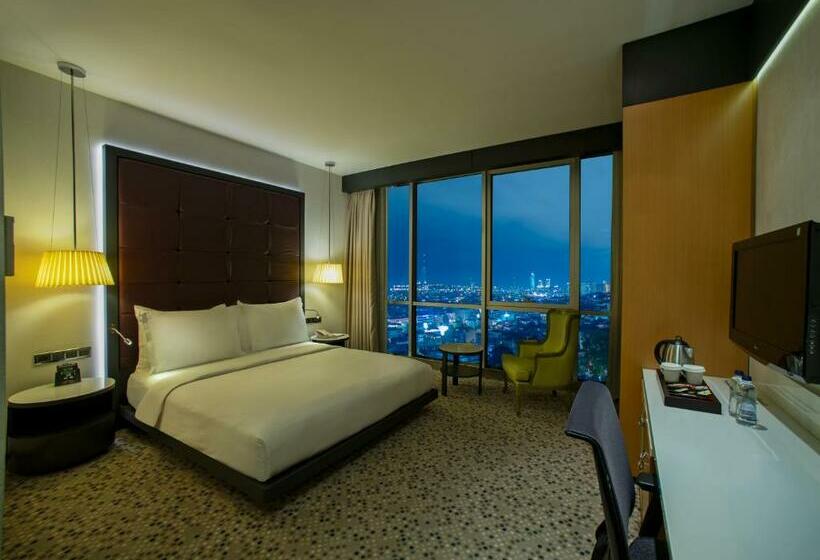 キングサイズベッドのエクゼクティブルーム, Doubletree By Hilton Istanbulmoda