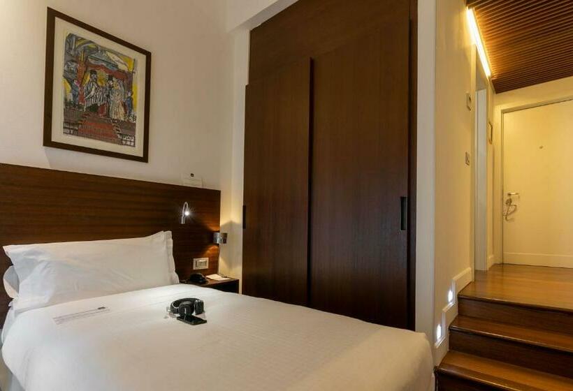 اتاق کلاسیک یک تخته, Milano Scala