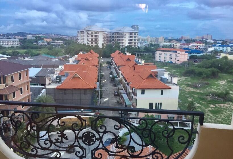 Люкс, Four Seasons Place Pattaya