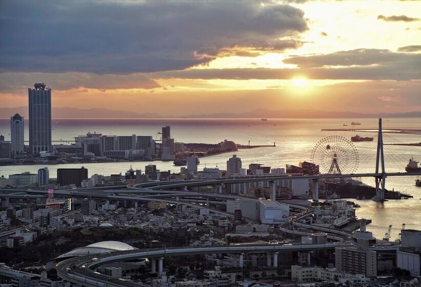 Номер Superior, Art Hotel Osaka Bay Tower