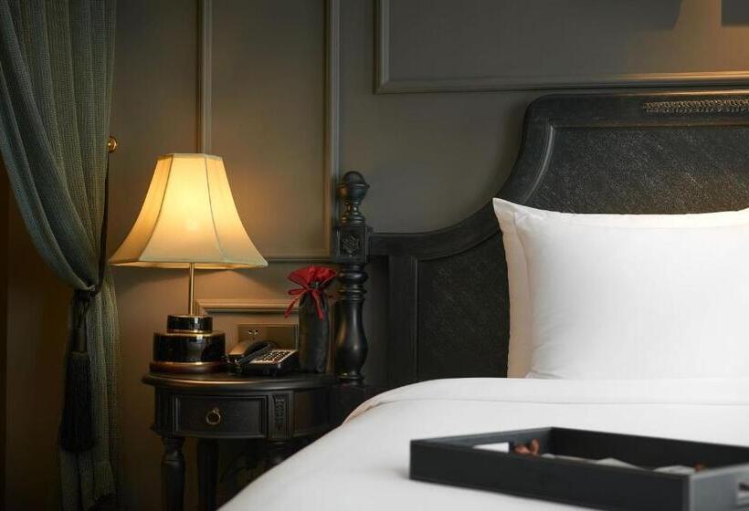 سوییت جونیور, La Siesta Premium Hang Be