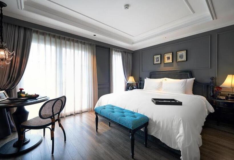 سوییت, La Siesta Premium Hang Be