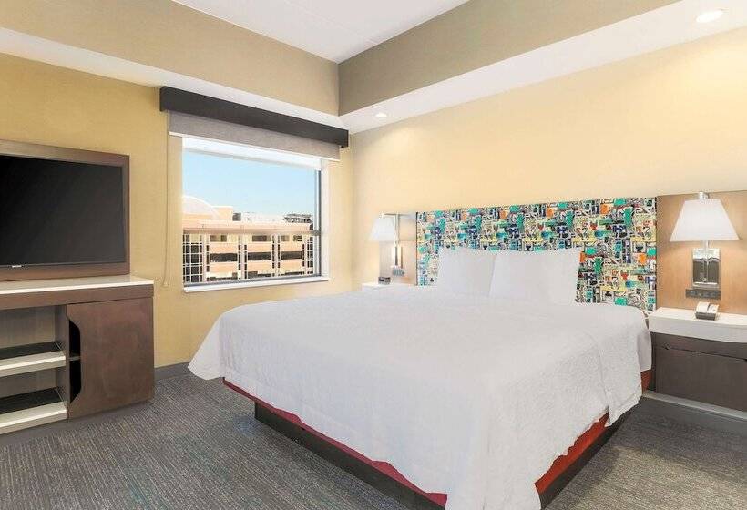 Студия Стандарт Двуспальная Кровать, Hampton Inn & Suites Pittsburgh Downtown