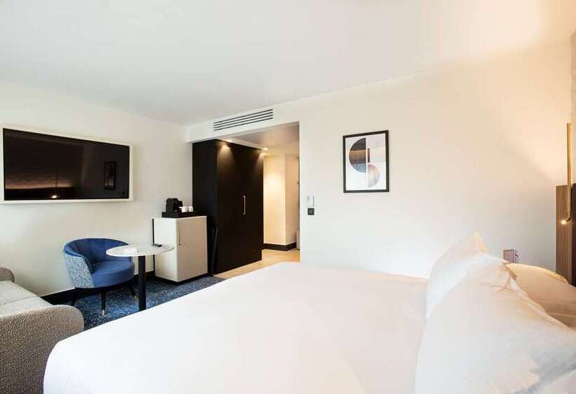 스탠다드 룸 킹사이즈 침대, Hilton Columbus/polaris