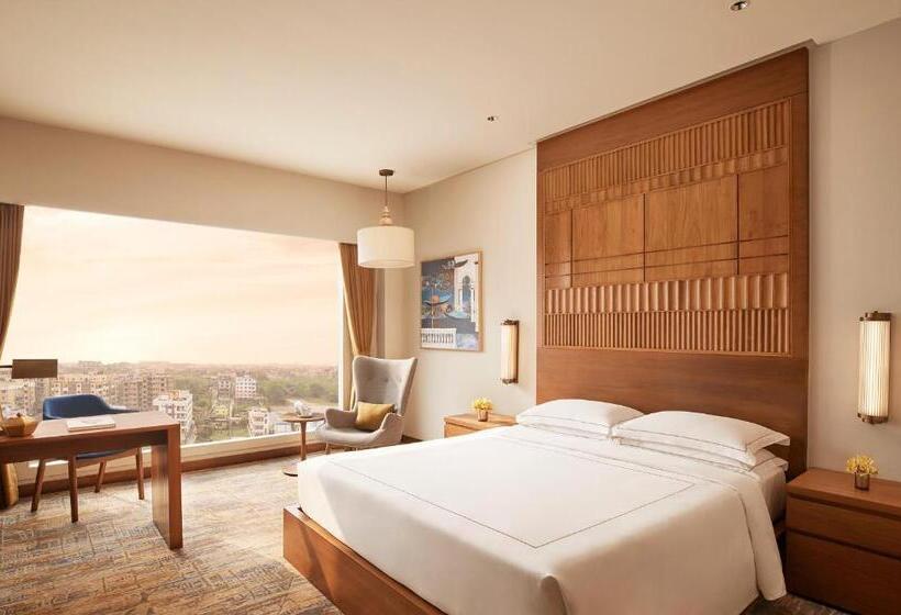Club Kamer, Taj City Centre New Town