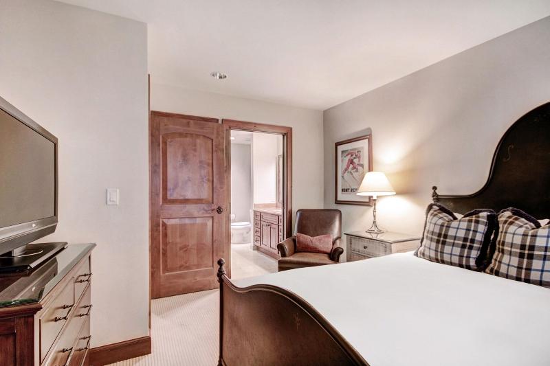 Апартаменты 3 Спальни, The Vail Collection At The Ritz Carlton Residences Vail