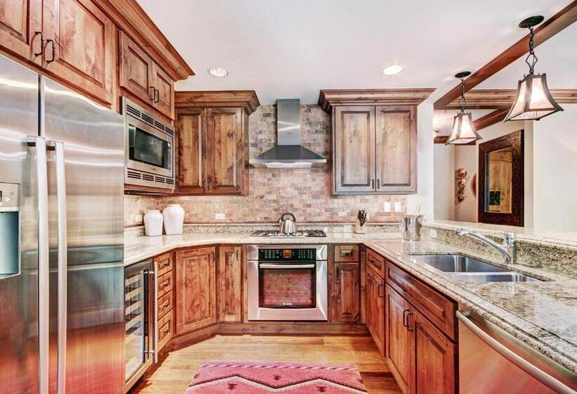 Люкс 2 Спальни, The Vail Collection At The Ritz Carlton Residences Vail
