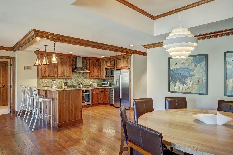 Апартаменты 3 Спальни, The Vail Collection At The Ritz Carlton Residences Vail