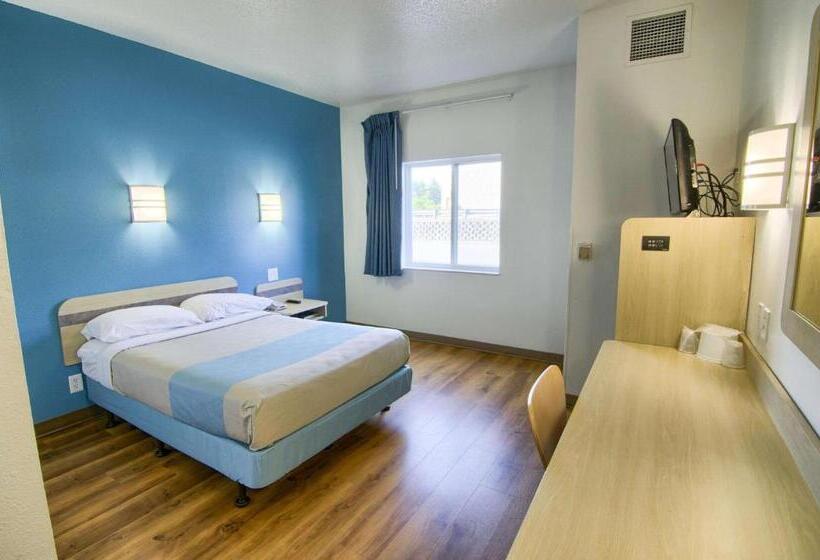 Номер Стандарт Адаптированный для Инвалидов, Motel 6 Portsmouth, Nh