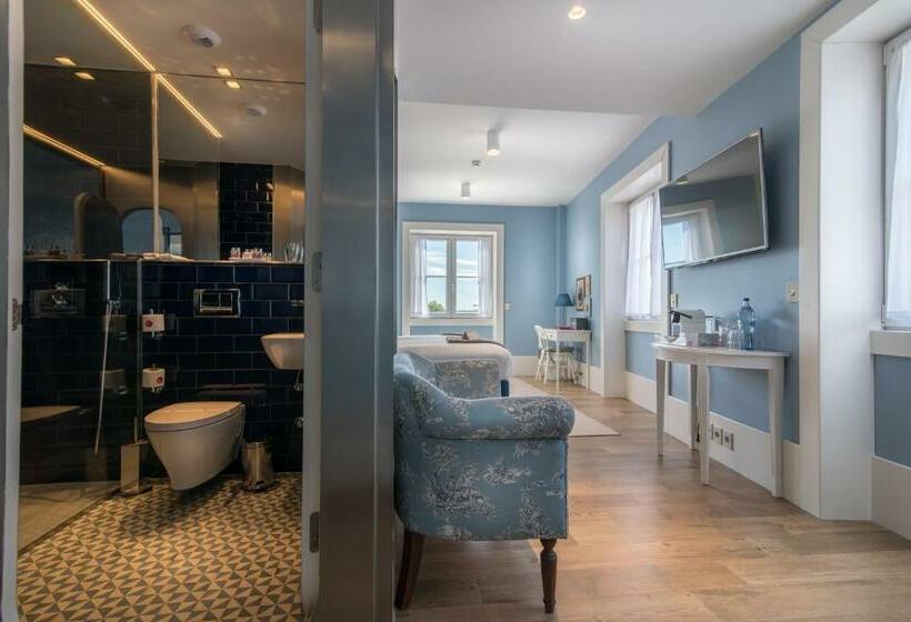 Quarto superior vista rio, Lx Boutique