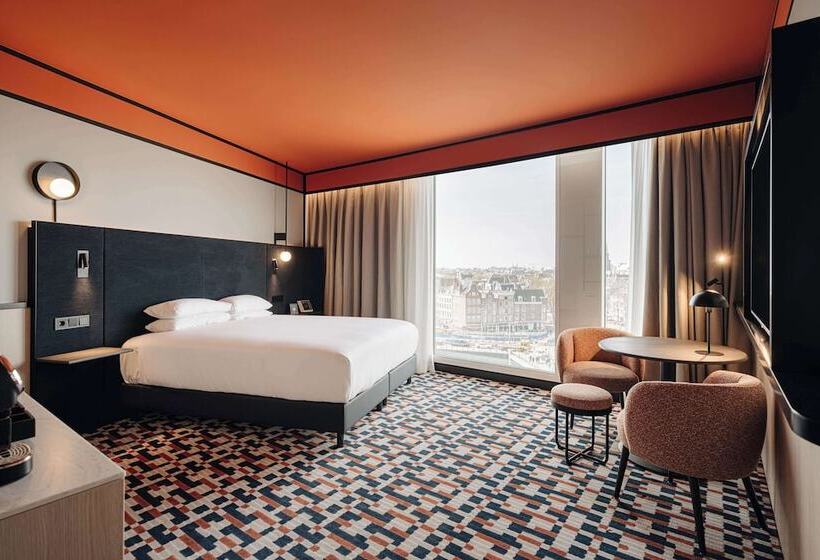 Executive Room, Doubletree By Hilton  Amsterdam Centraal Station