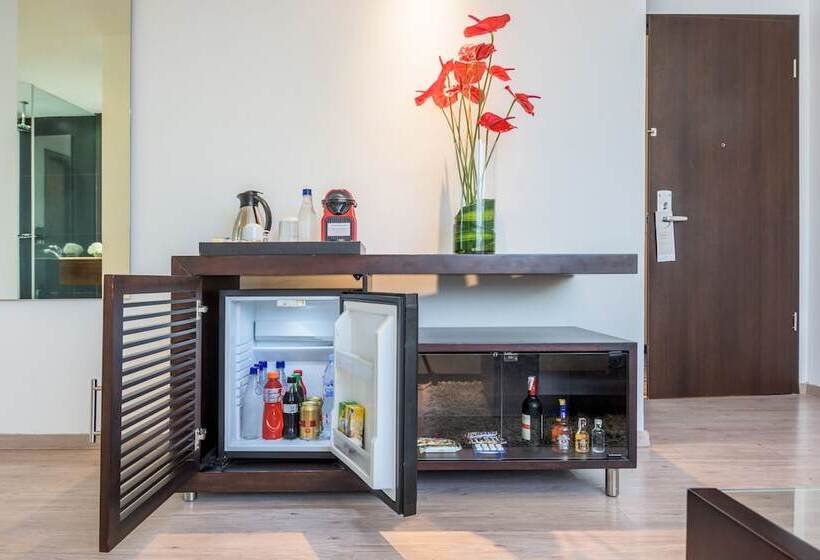 Номер Премиум, NH Collection Royal Smartsuites