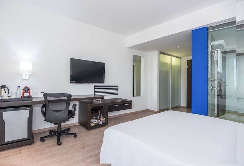 Номер Премиум, NH Collection Royal Smartsuites