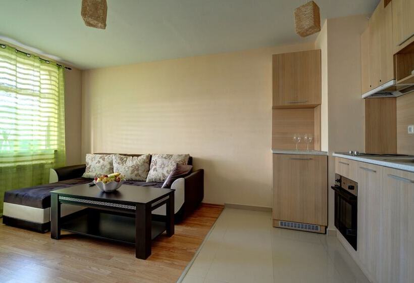 Апартаменты 1 Спальня, Redenka Holiday Club