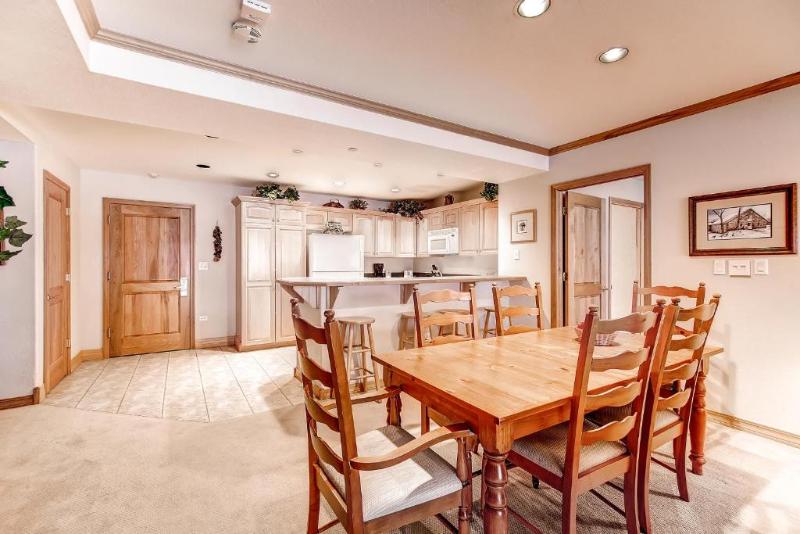 Апартаменты 2 Спальни, St. James Place