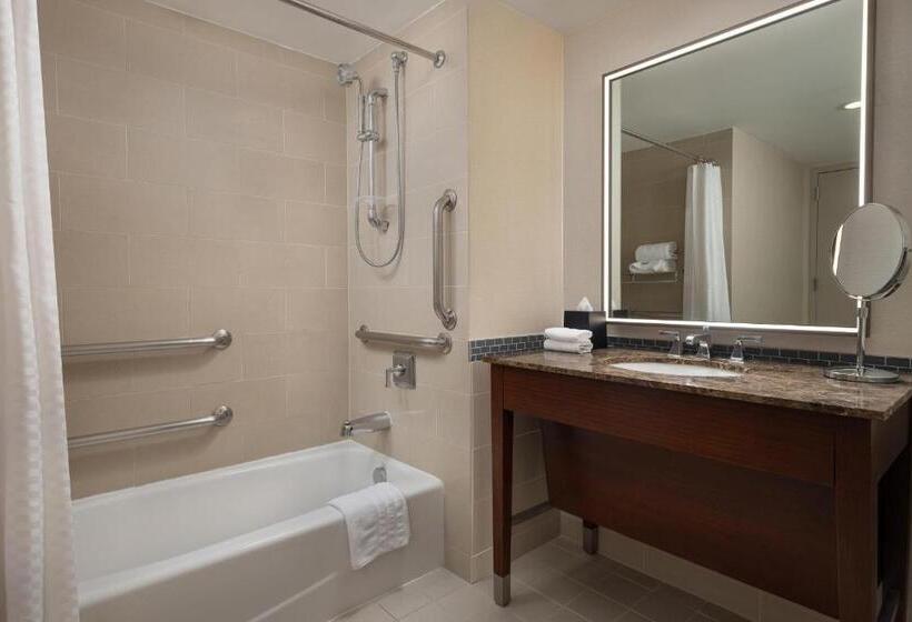 Стандартный Номер Кровать Кинг, The Westin Reston Heights
