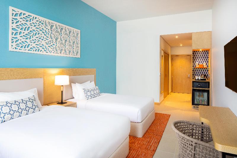 家庭间, Centara Mirage Beach Resort Dubai