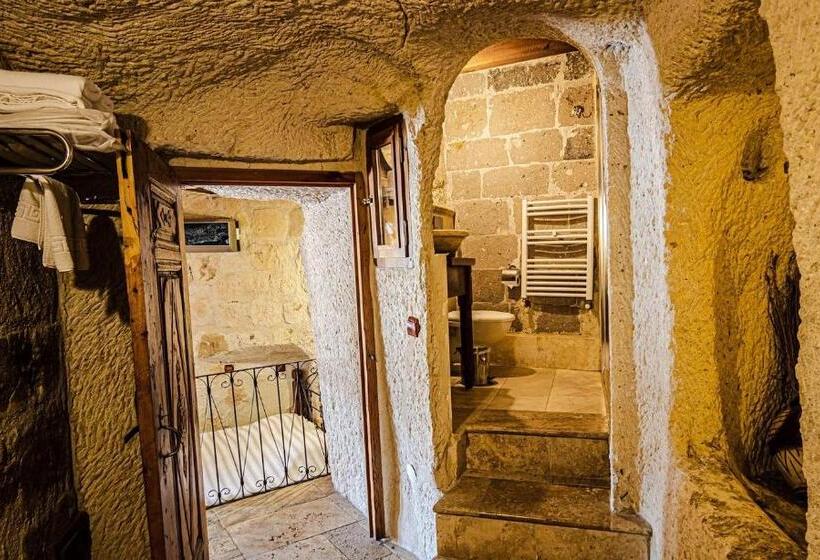 Полулюкс, Kelebek Special Cave Hotel & Spa