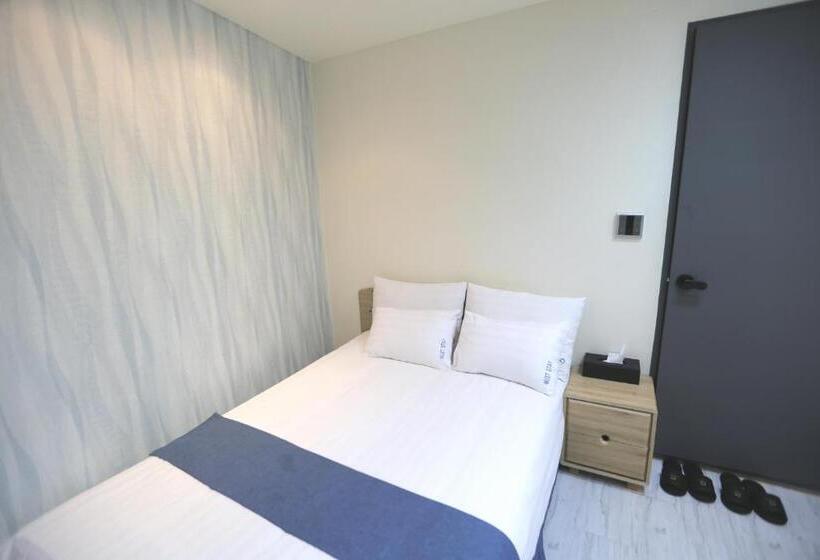スタンダードトリプルルーム, Must Stay Hotel Myeongdong