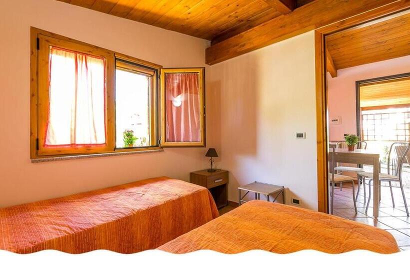 Дом 2 Спальни, Freedom Village