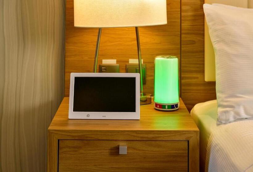 Номер Стандарт Кровать Кинг Адаптированный для Инвалидов, Clarion Hotel Jeddah Airport