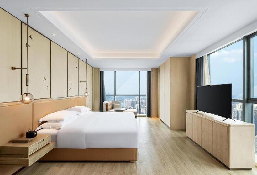 Люкс Кровать Кинг, Crowne Plaza Changsha Development Zone By Ihg