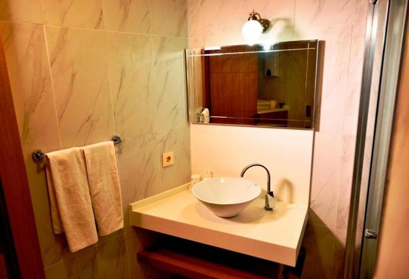 سوئیت 2 خوابه, Watercastle Suits