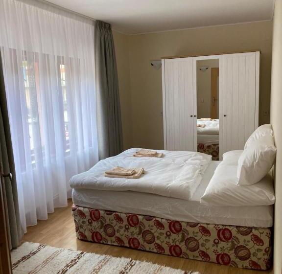 Апартаменты 2 Спальни, Country House & Restaurant Hronec