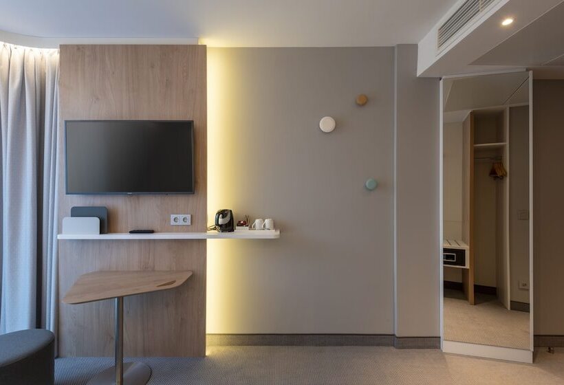 스탠다드 룸 더블 침대, Holiday Inn Express & Suites   Potsdam, An Ihg