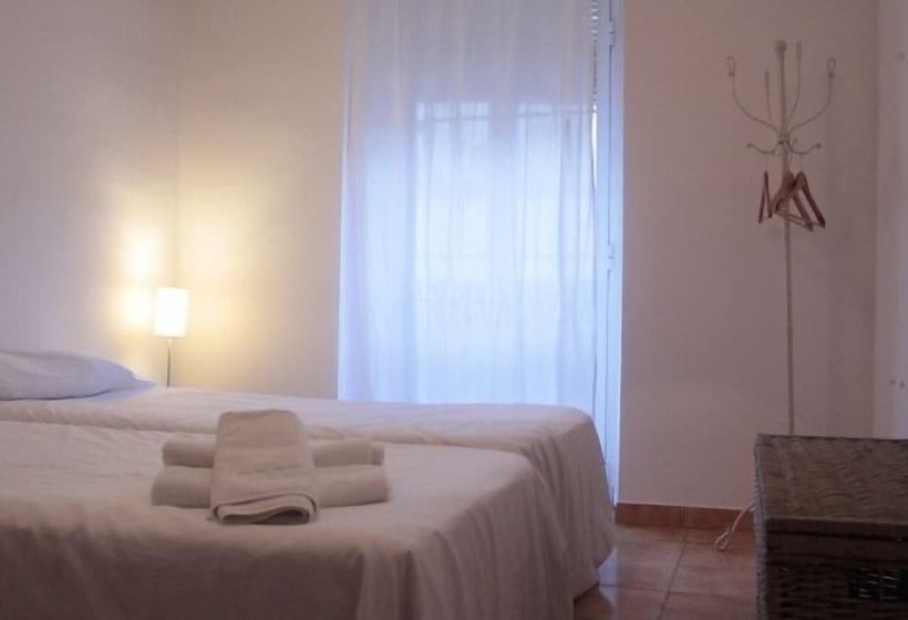 غرفة قياسية, Hostal El Cid
