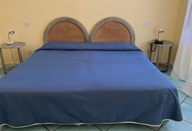 Номер Economy, Oasi Castiglione