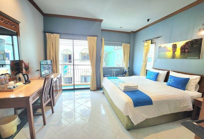 디럭스 룸, Sea Front Home Hotel   Patong Beach