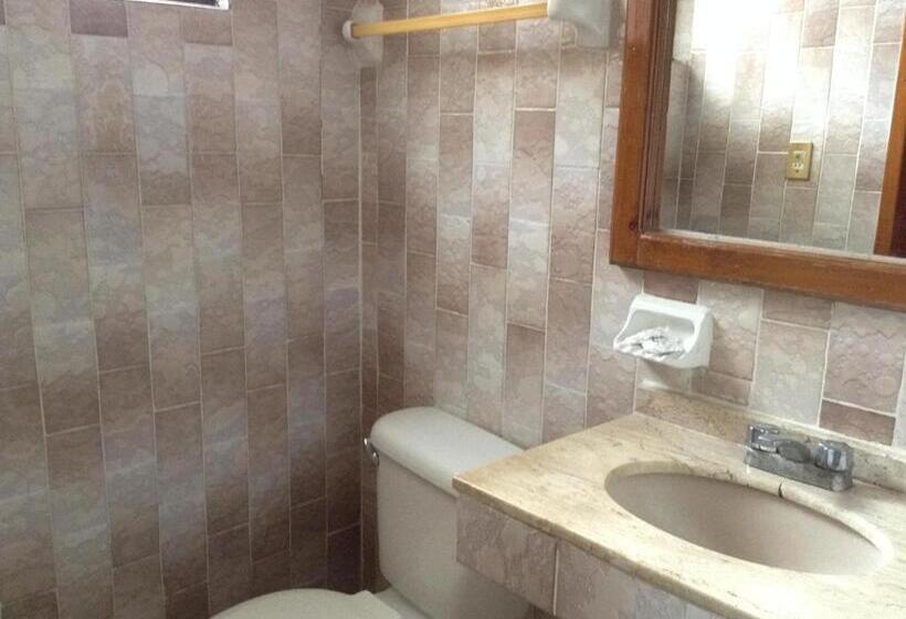 Номер Стандарт, Real Del Valle