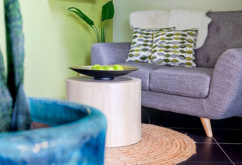 Апартаменты Deluxe 1 Спальня, Birches Serviced Apartments