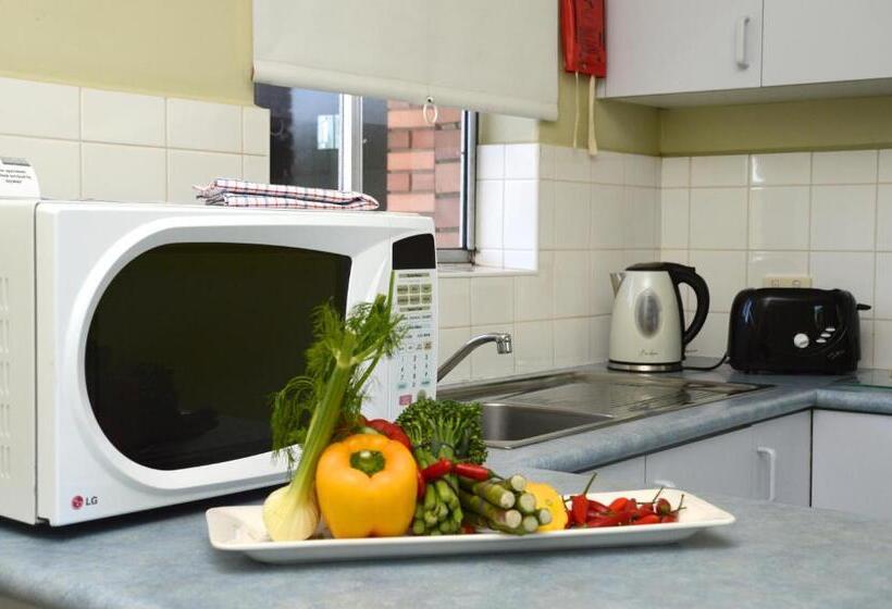 Апартаменты Deluxe 1 Спальня, Birches Serviced Apartments