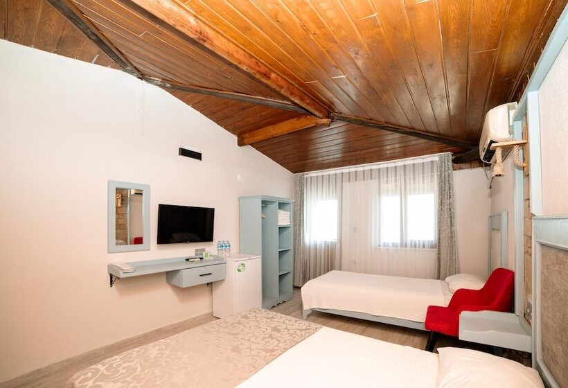 Номер Стандарт Трехместный, Yakamoz Otel