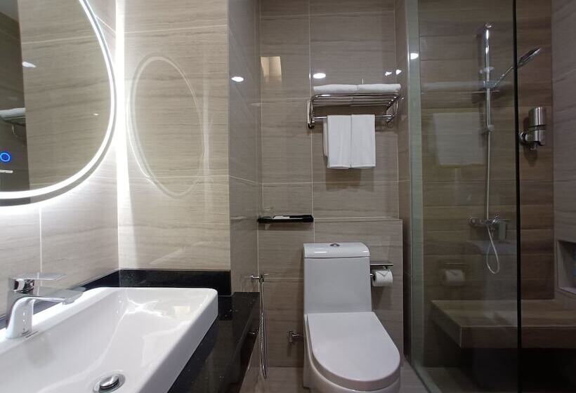 اتاق سوپریور, Pacific Regency Beach Resort Port Dickson