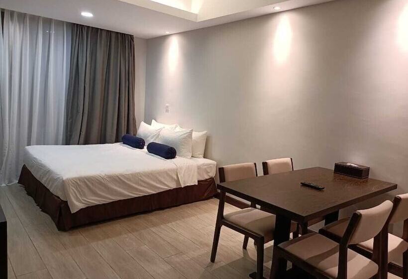 سوییت خانوادگی, Pacific Regency Beach Resort Port Dickson