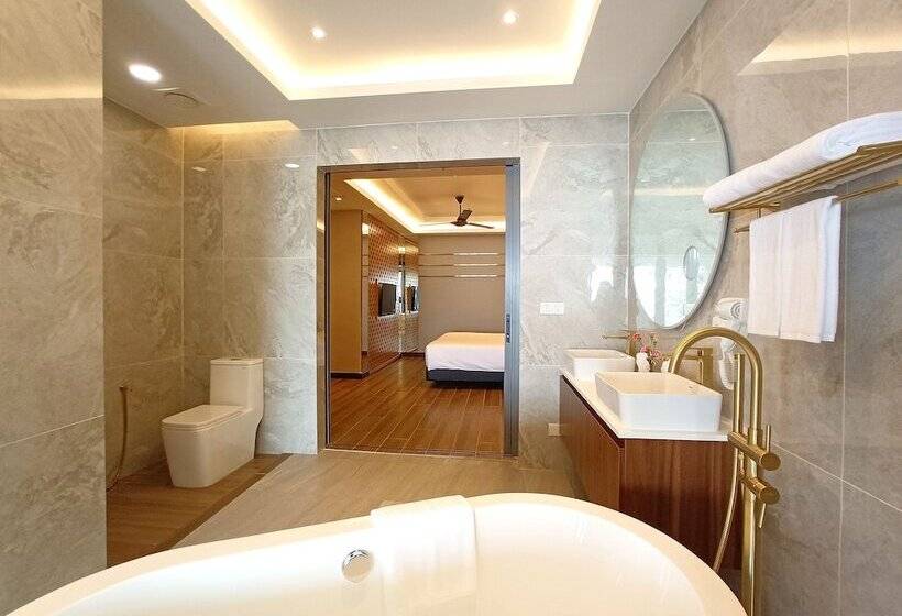 سوییت, Pacific Regency Beach Resort Port Dickson
