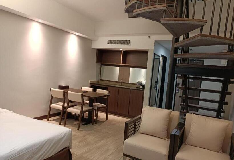 سوییت خانوادگی, Pacific Regency Beach Resort Port Dickson