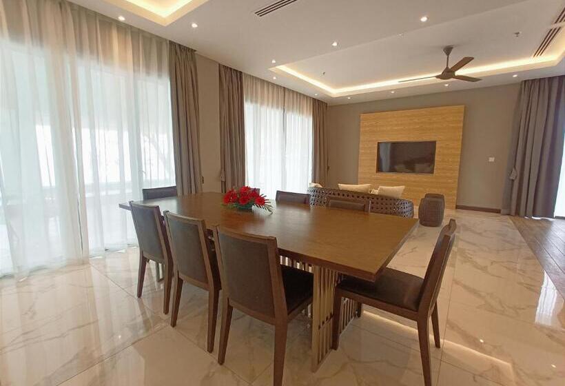 سوییت, Pacific Regency Beach Resort Port Dickson