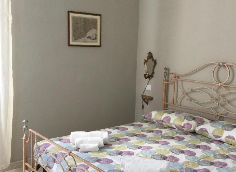 اتاق لوکس, B&b Note Di Mare