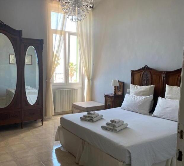 اتاق لوکس, B&b Note Di Mare
