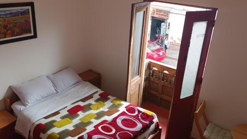 غرفة قياسية مزوَّدة بشُرفة, Sk Hostal